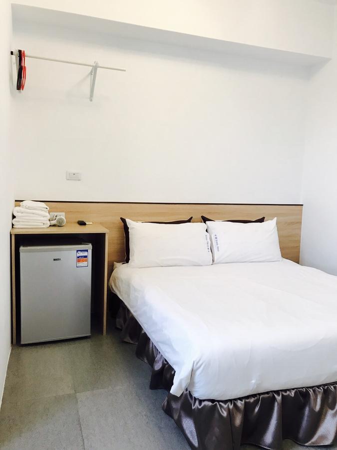 Grano-House Hostel Taichung Bagian luar foto