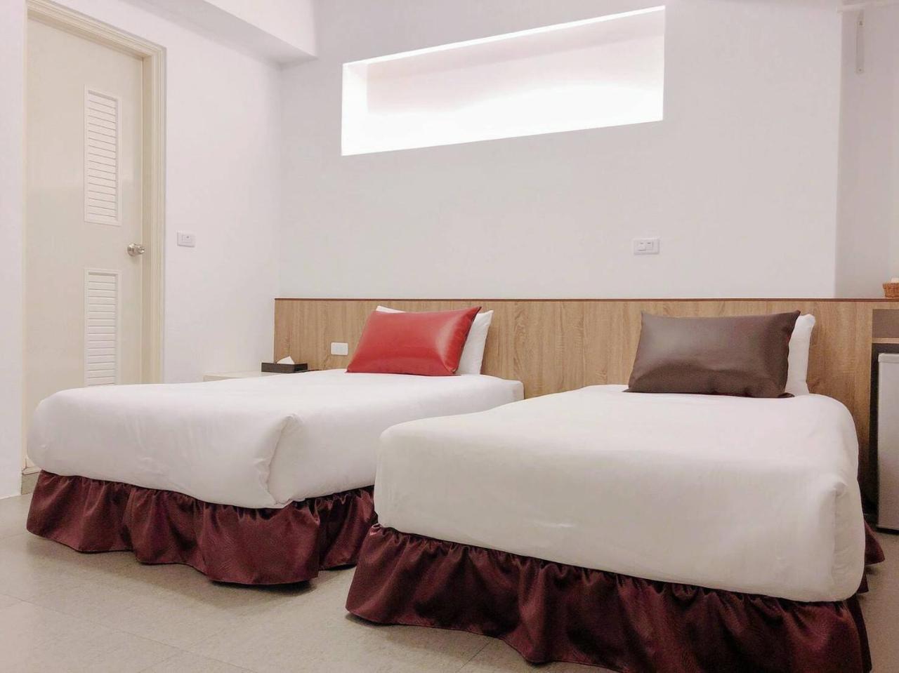 Grano-House Hostel Taichung Bagian luar foto