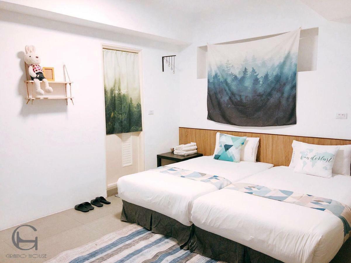 Grano-House Hostel Taichung Bagian luar foto