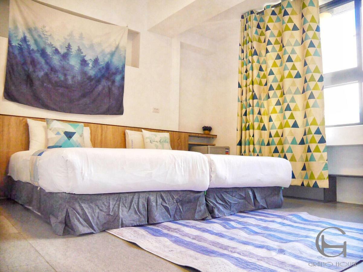 Grano-House Hostel Taichung Bagian luar foto